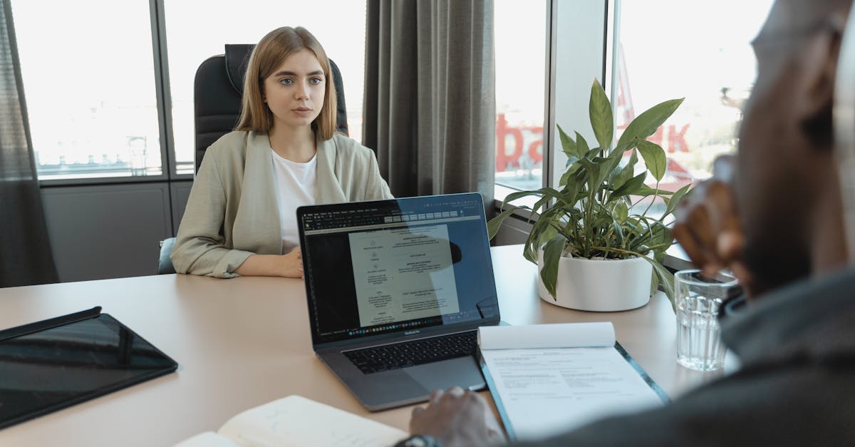 Explorer les opportunités professionnelles après un BTS MCO