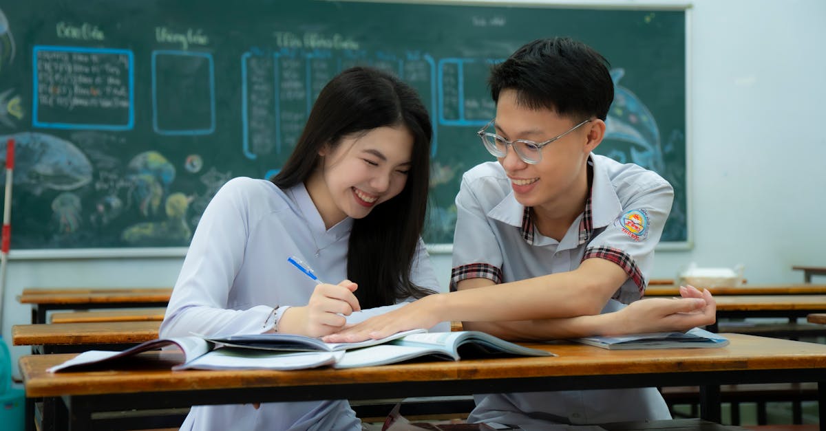 découvrez notre école préparatoire, un environnement d'apprentissage stimulant où les élèves acquièrent des compétences essentielles pour réussir dans leur avenir académique et professionnel. offrant des programmes personnalisés et un encadrement de qualité, nous préparons nos étudiants à relever les défis de l'enseignement supérieur.