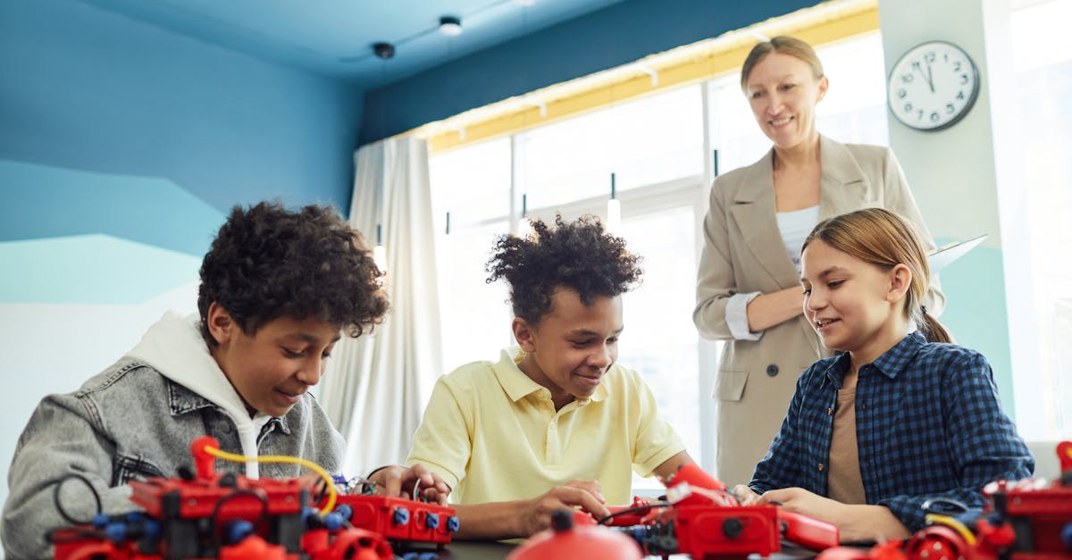 découvrez notre école d'ingénierie de renommée, où l'innovation rencontre l'excellence académique. formez-vous aux compétences essentielles pour réussir dans les domaines technologiques et scientifiques, tout en bénéficiant de projets pratiques et d'un encadrement expert.