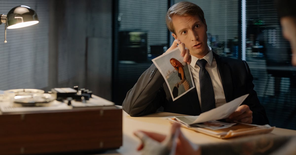 Oferă un exemplu specific de conflict și rezolvarea acestuia ✍️