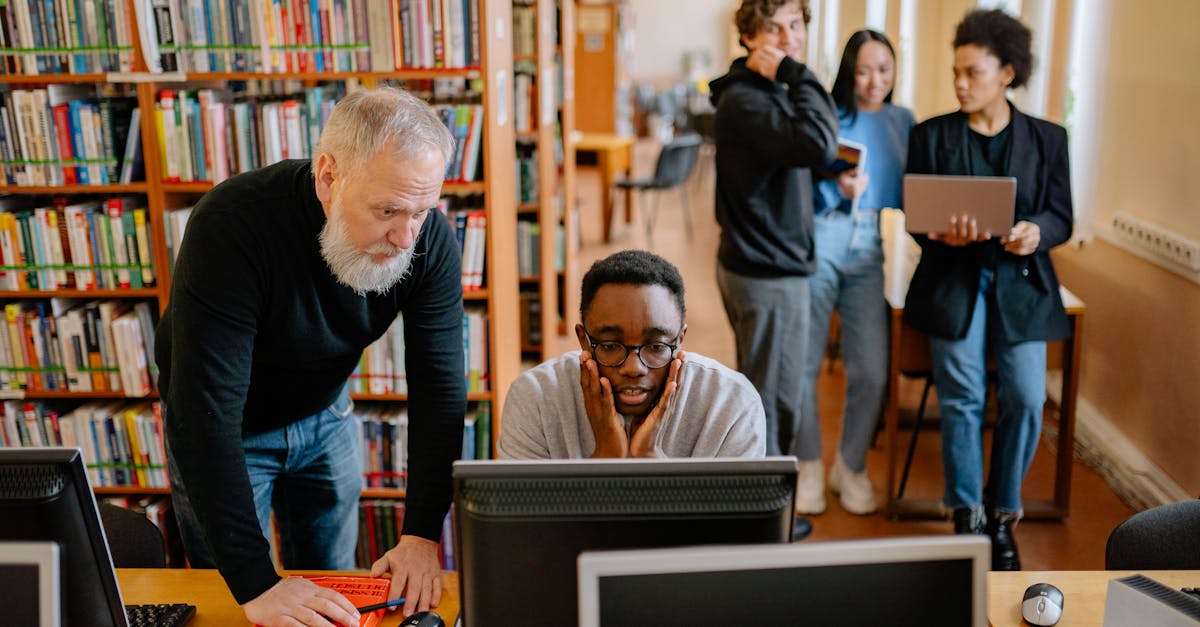 Këta faktorë duhet të udhëheqin vendimin tuaj për të vazhduar marrëdhënien ose për të marrë masa më të forta. Në vitin 2025, respektimi i shëndetit tuaj mendor dhe fizik duhet të jetë një përparësi. Nëse ky ndikim bëhet i rëndësishëm, është koha të merrni në konsideratë mundësi të tjera për të ardhmen tuaj profesionale.