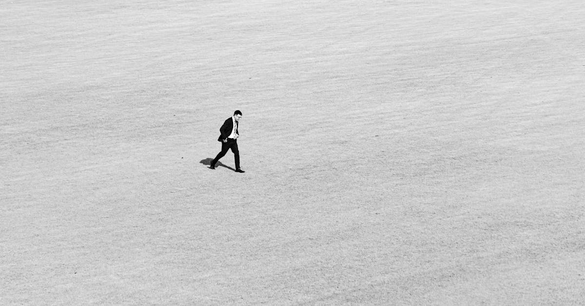 Vătămări corporale: vătămarea corporală a unui angajat, vizitator sau terț, rezultată din activitatea agricolă.