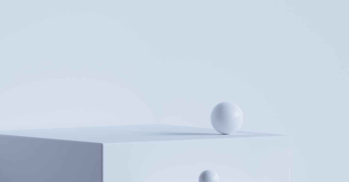 Differences between R&D laboratory and production laboratory