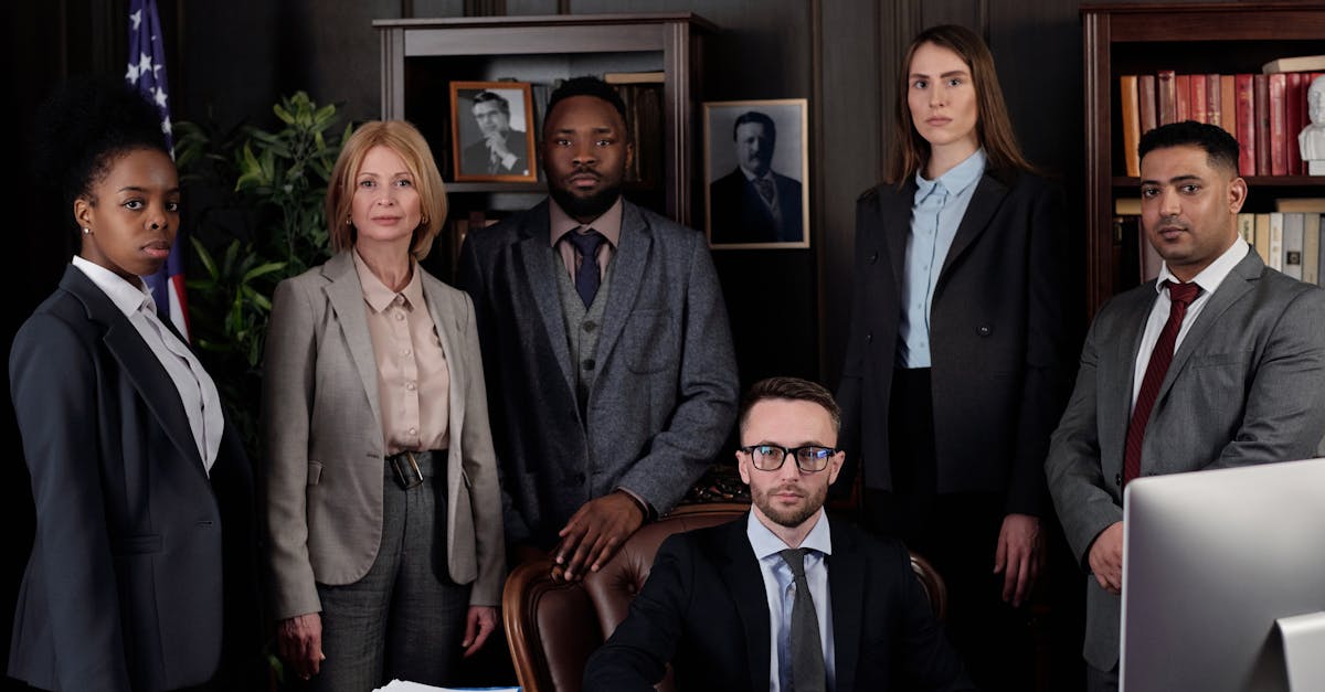 Descubra os segredos para uma liderança eficaz: desenvolva suas habilidades de gestão, inspire sua equipe e alcance seus objetivos profissionais. Explore estratégias comprovadas para se tornar um líder influente e motivador.